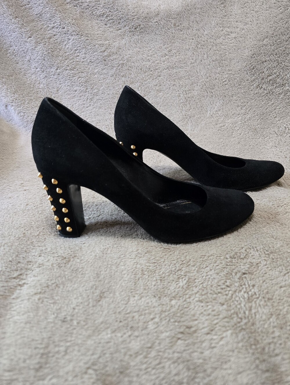 Gucci Jacquelyne Black Suede Gold Studded Block Heel Round Toe Pumps Size 39 - Picture 4 of 15